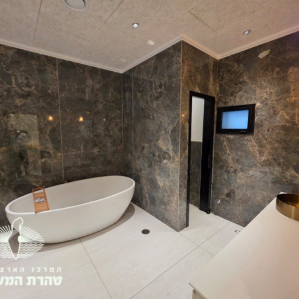 gallery picture